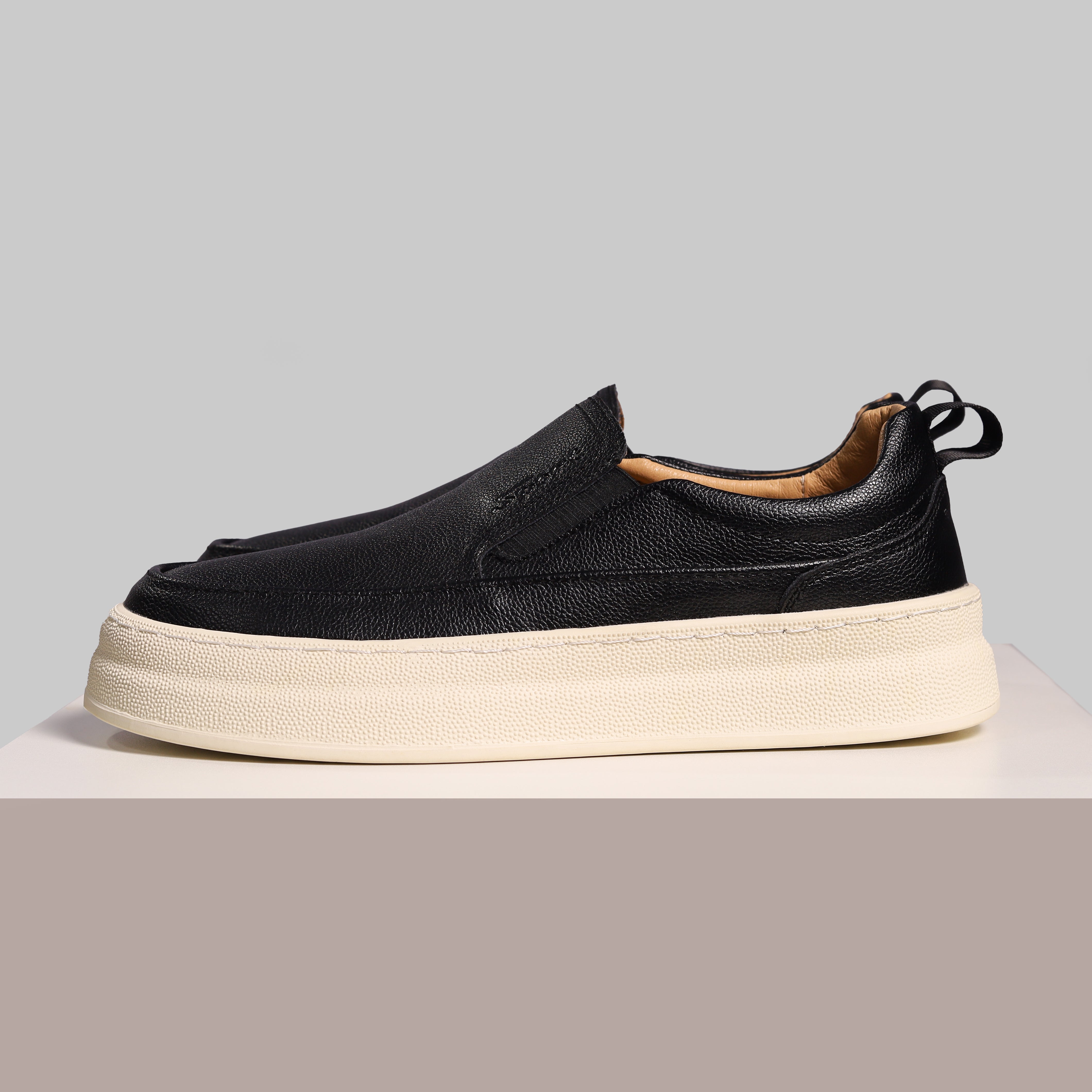 Hector Men’s Casual Sneaker