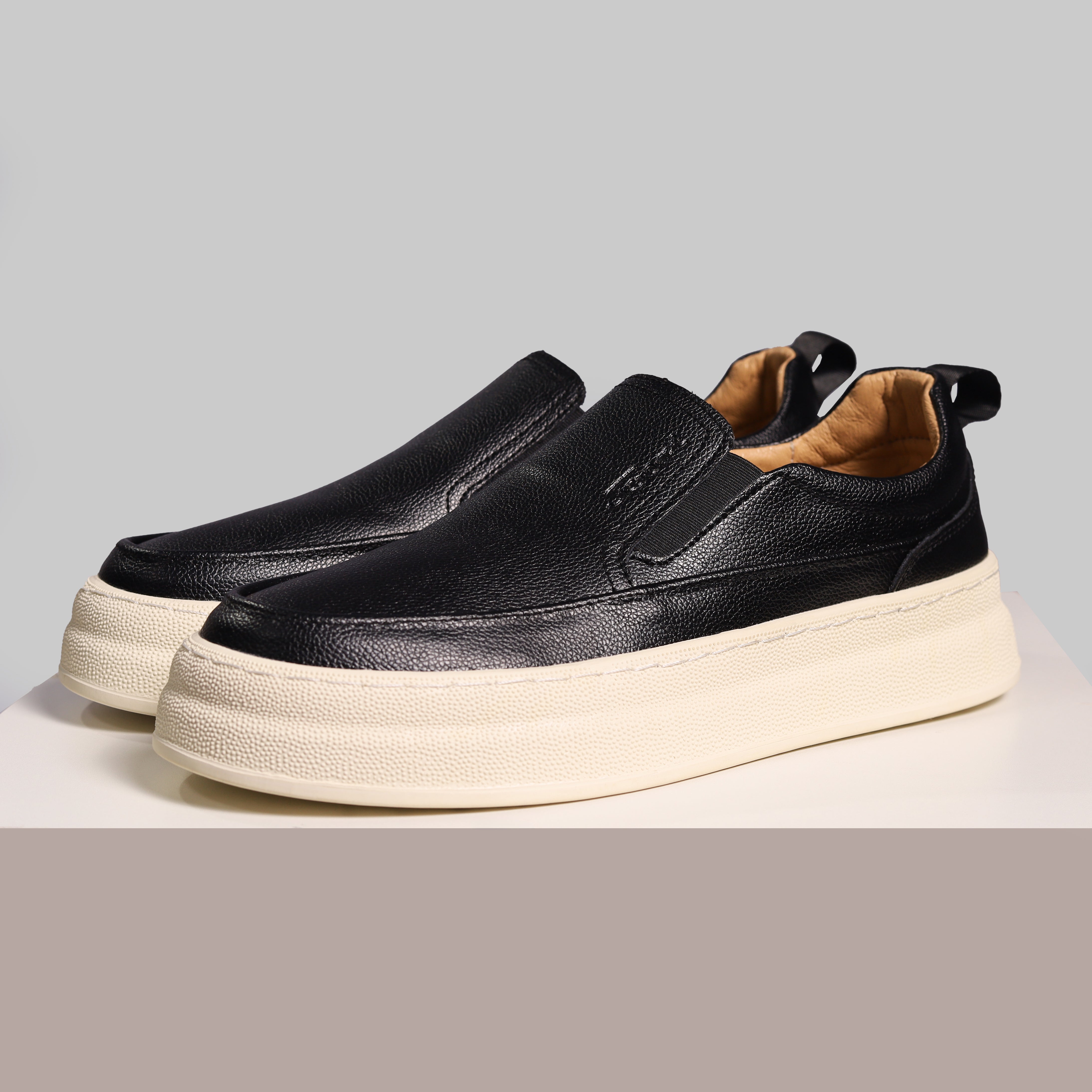 Hector Men’s Casual Sneaker