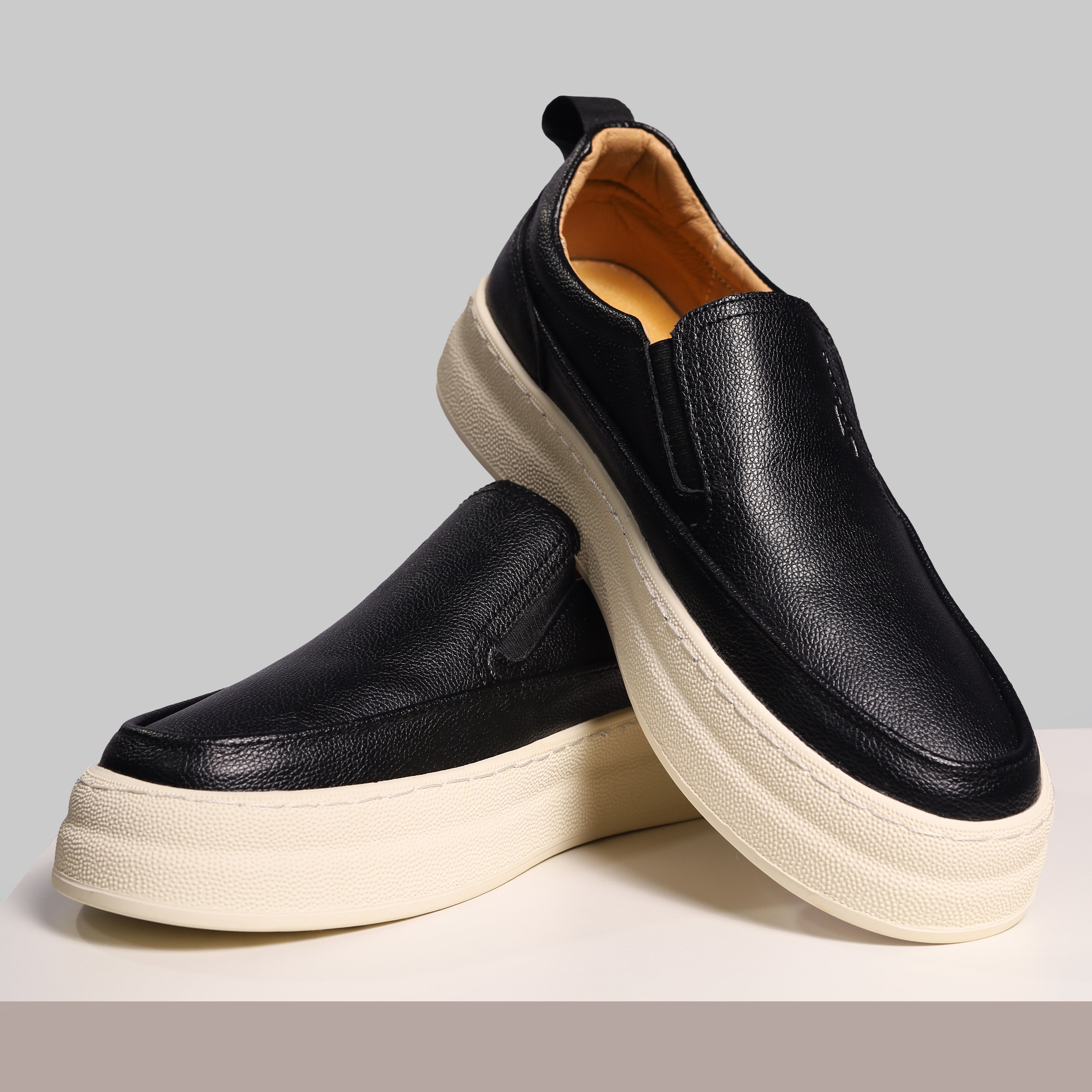 Hector Men’s Casual Sneaker