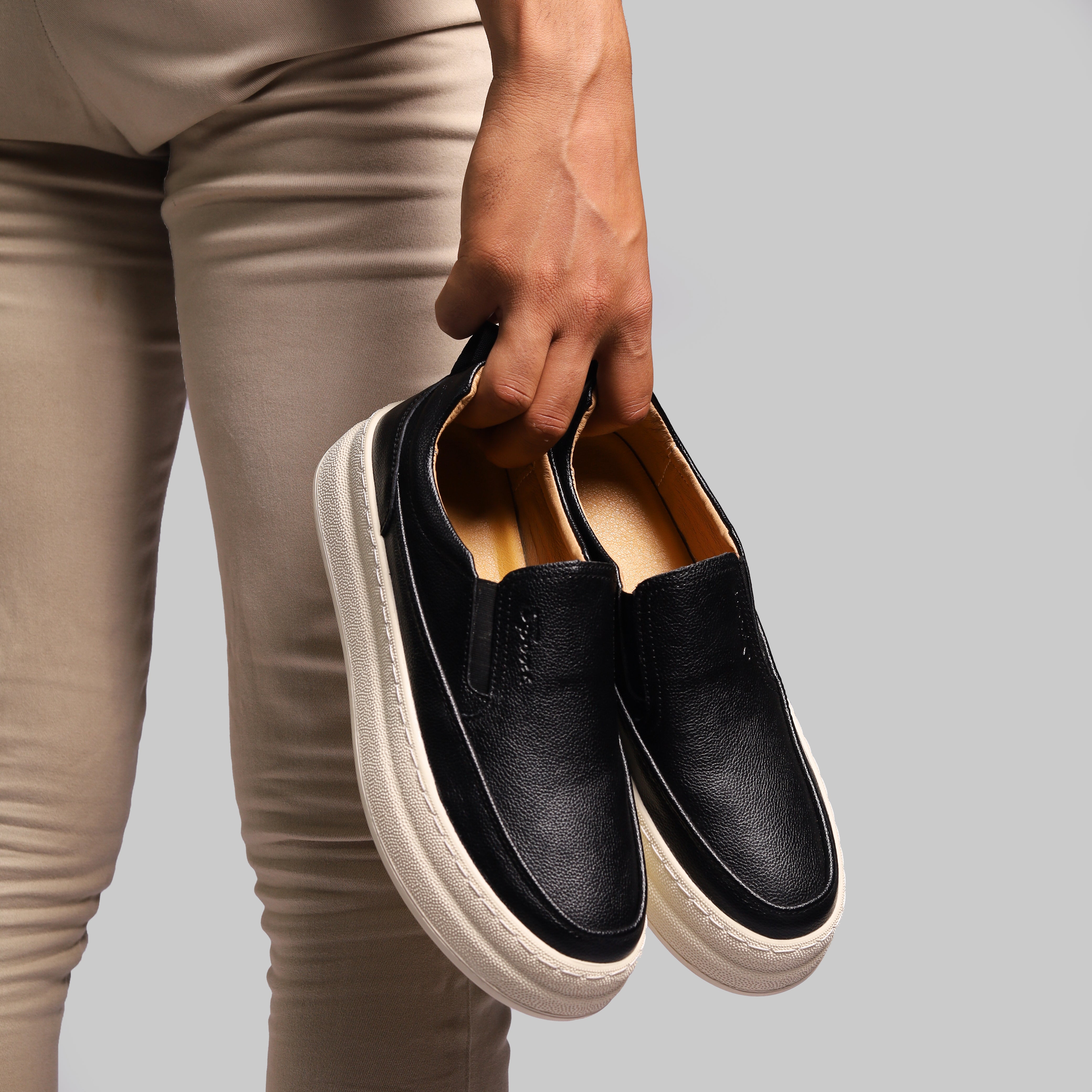 Hector Men’s Casual Sneaker