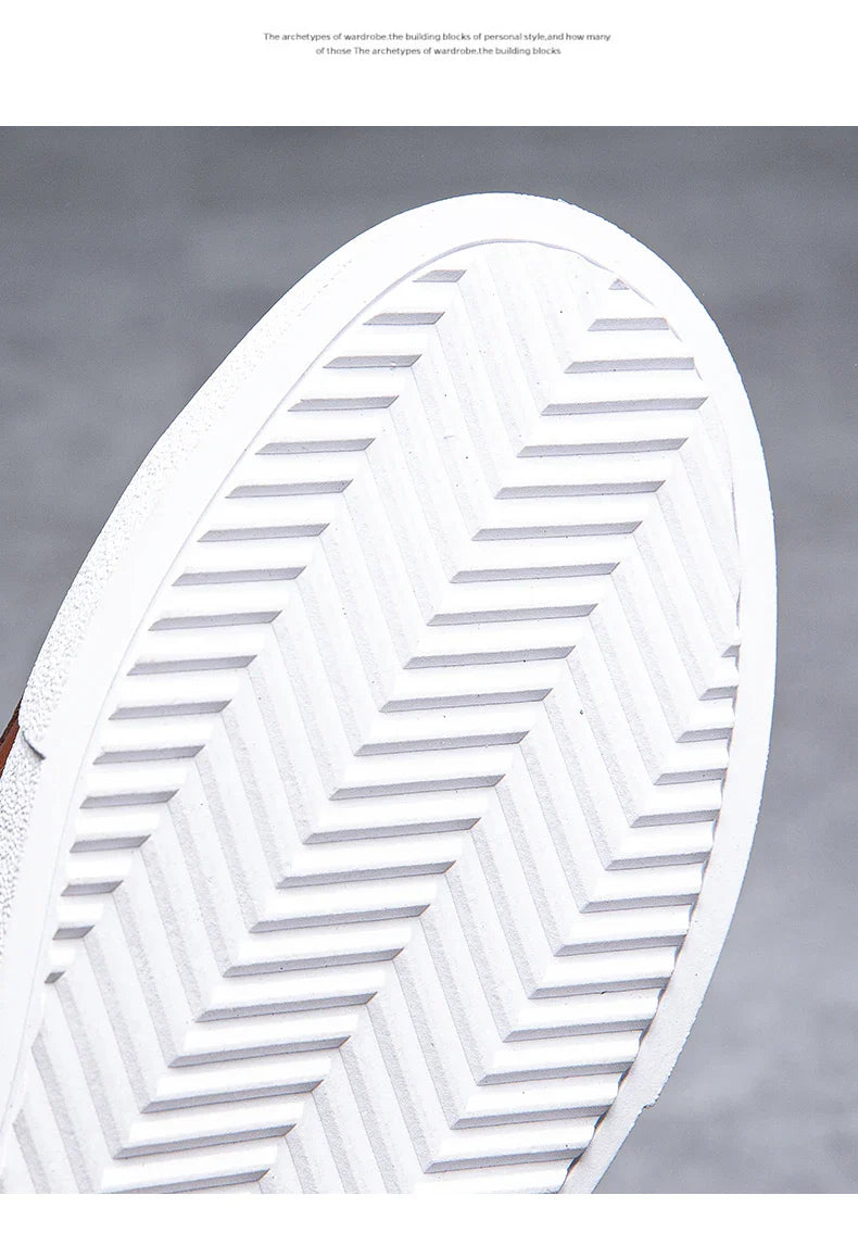 Novos homens casuais esportes sapatos vulcanizados confortáveis moda sapatos de couro de salto plano ao ar livre condução viagem sapatos de marca