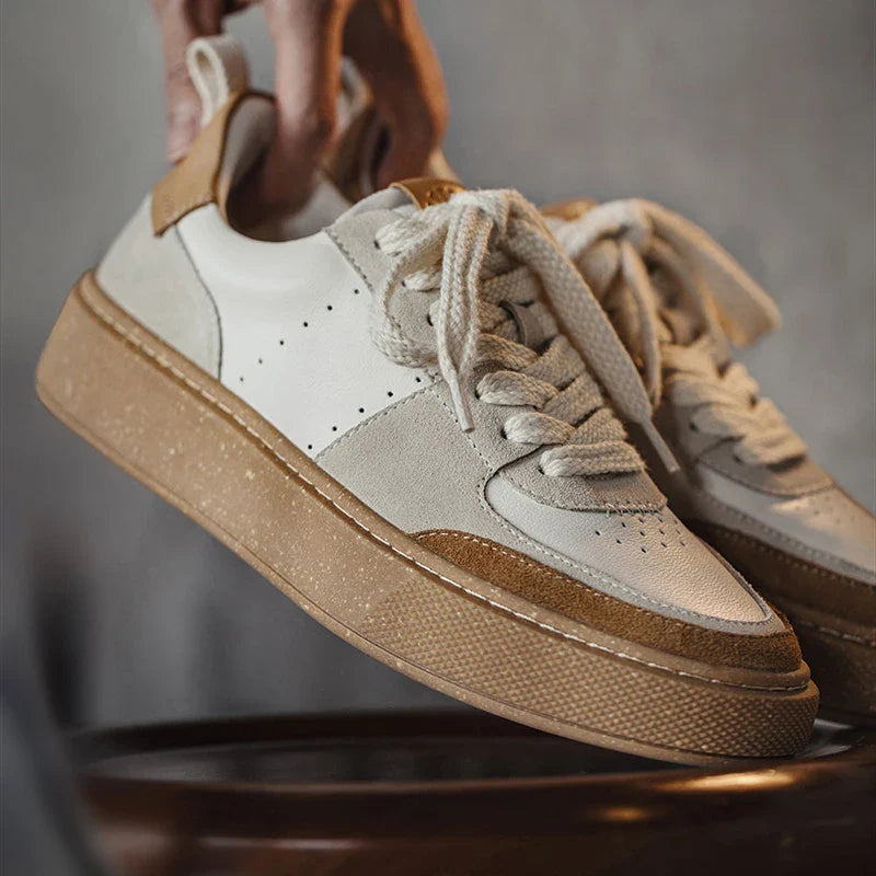 Maden masculino baixo superior casual respirável sapatos de skate fundo grosso sapatos versáteis cinza e branco retalhos sapatos sola de borracha