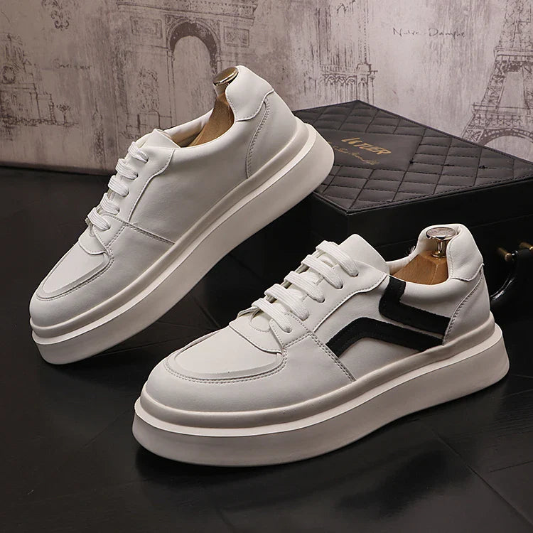 Sapatos casuais de couro branco para homens, tênis skate, formadores