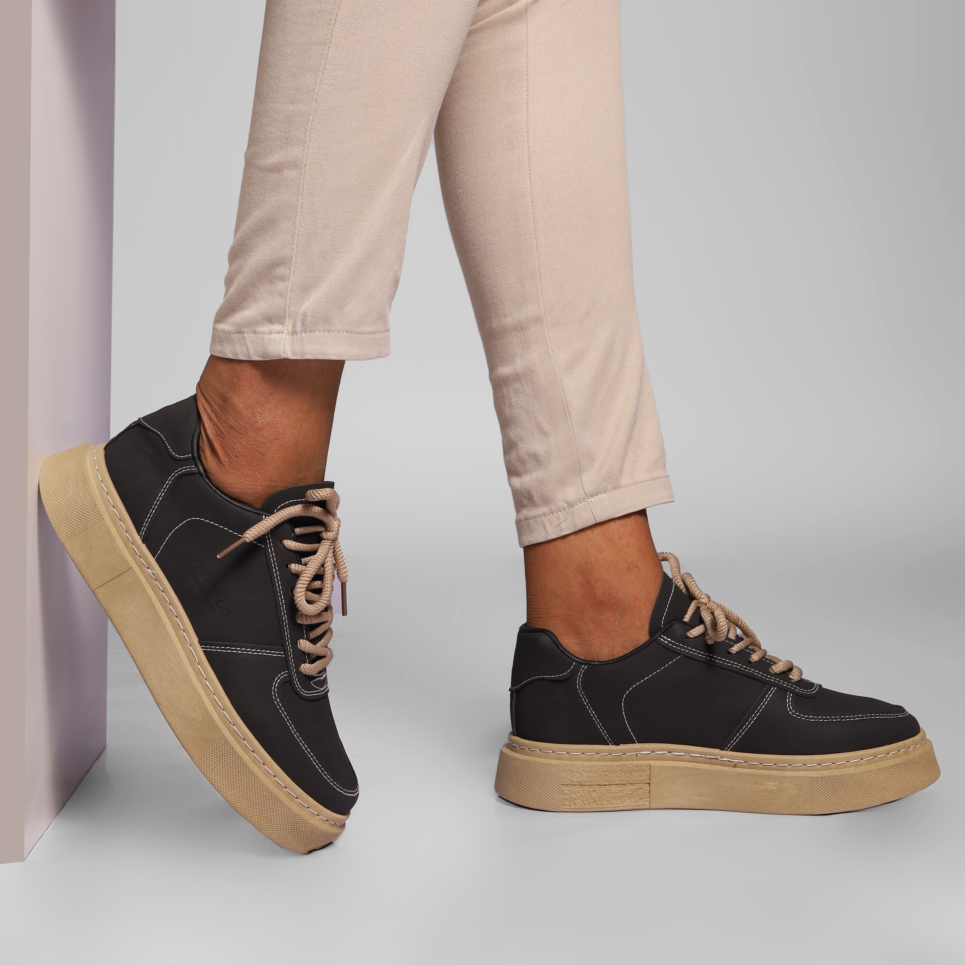 California Men’s Casual Sneaker