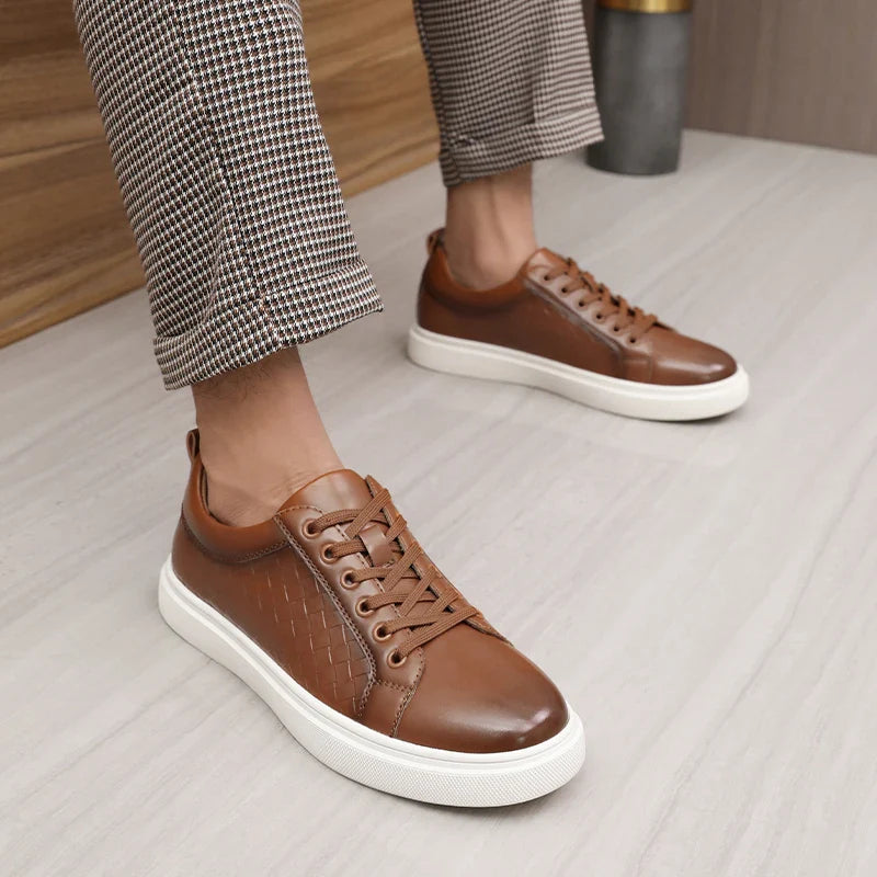 Sapatos de couro masculinos casuais novos estilos confortáveis e modernos ao ar livre moda festa lazer diário juventude sapatos de tabuleiro preto quente-46