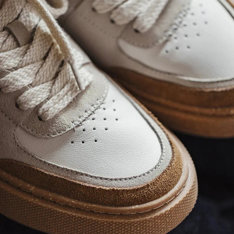 Maden masculino baixo superior casual respirável sapatos de skate fundo grosso sapatos versáteis cinza e branco retalhos sapatos sola de borracha