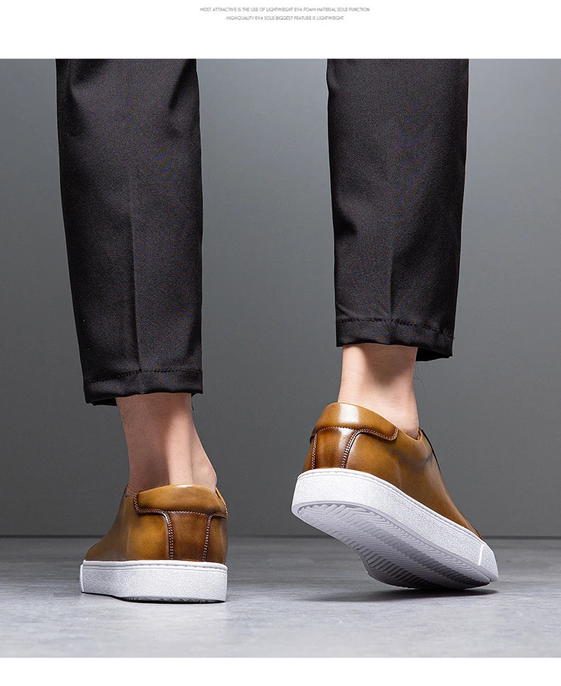 Novos homens casuais esportes sapatos vulcanizados confortáveis moda sapatos de couro de salto plano ao ar livre condução viagem sapatos de marca