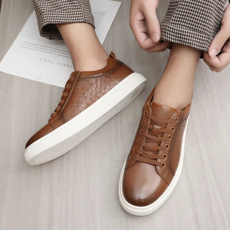 Sapatos de couro masculinos casuais novos estilos confortáveis e modernos ao ar livre moda festa lazer diário juventude sapatos de tabuleiro preto quente-46