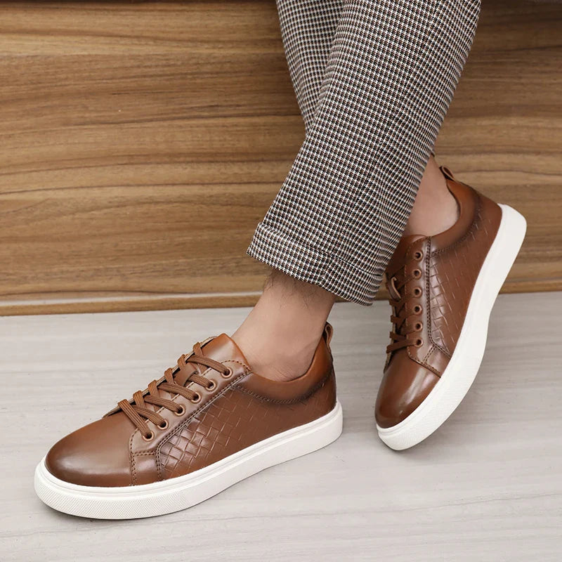 Sapatos de couro masculinos casuais novos estilos confortáveis e modernos ao ar livre moda festa lazer diário juventude sapatos de tabuleiro preto quente-46