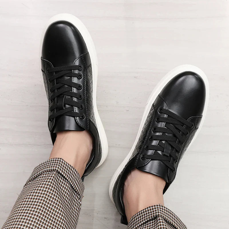 Sapatos de couro masculinos casuais novos estilos confortáveis e modernos ao ar livre moda festa lazer diário juventude sapatos de tabuleiro preto quente-46